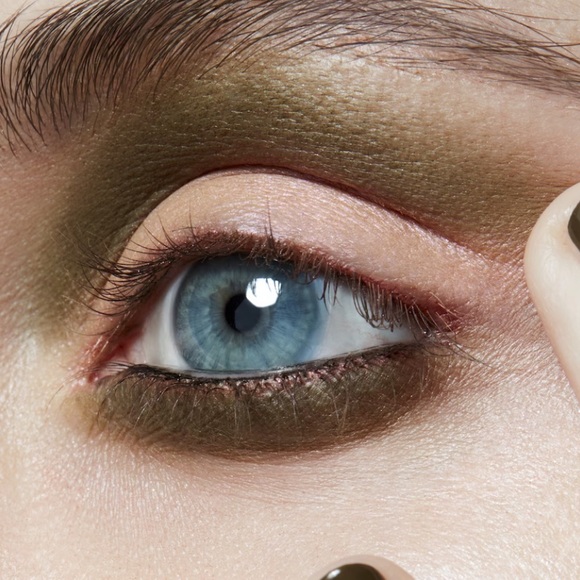 LAST ONE! “Mo’ Money Mo’ Problems” Pro Palette Shadow MAC - Picture 5 of 5